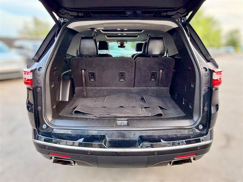 Used 2019 Chevrolet Traverse Premier AWD/4WD image 12