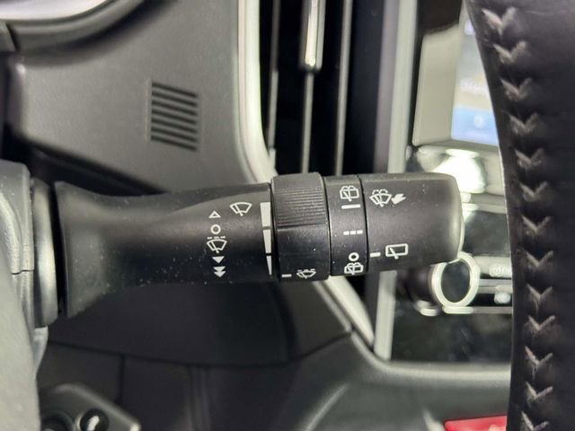 Used 2020 Subaru Forester Premium image 24