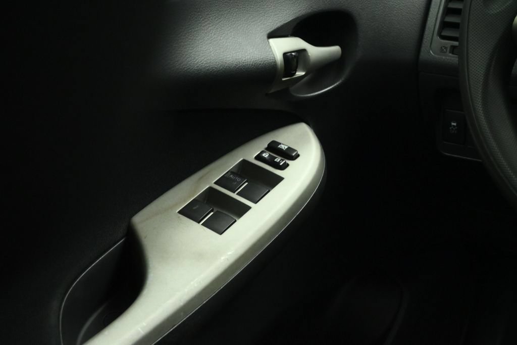Used 2012 Toyota Corolla S FWD image 41