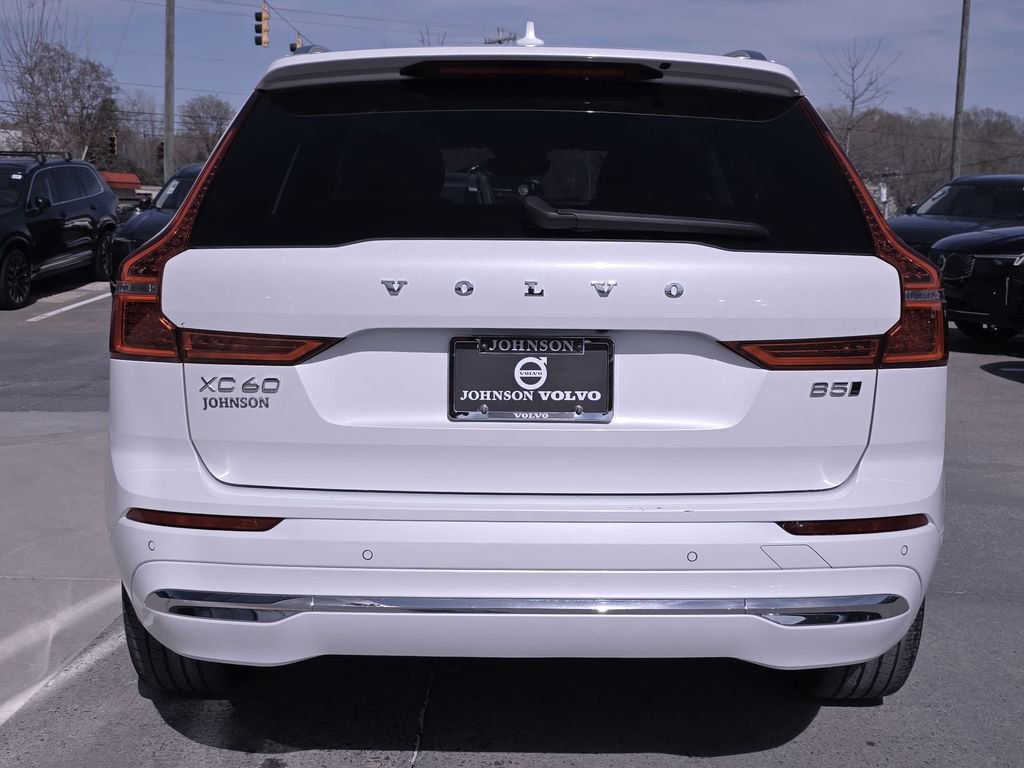 Used 2023 Volvo XC60 B5 Plus w/ Climate Package image 8