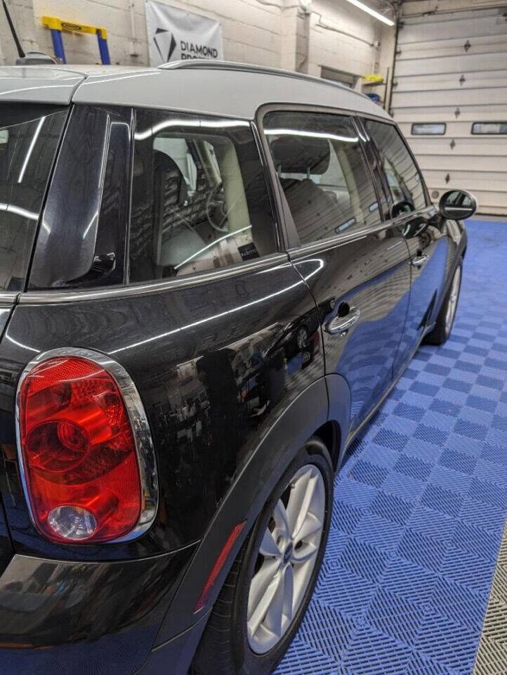 Used 2013 MINI Cooper Countryman FWD image 13