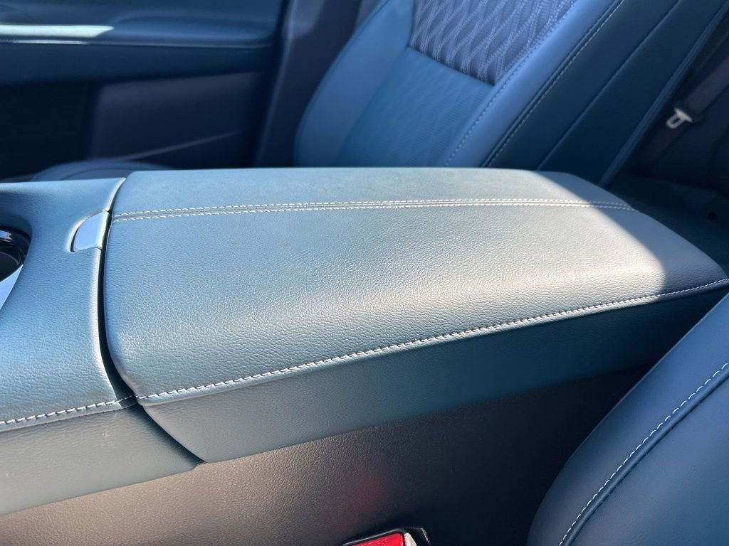 Used 2025 Nissan Murano Platinum w/ Cargo Package image 32