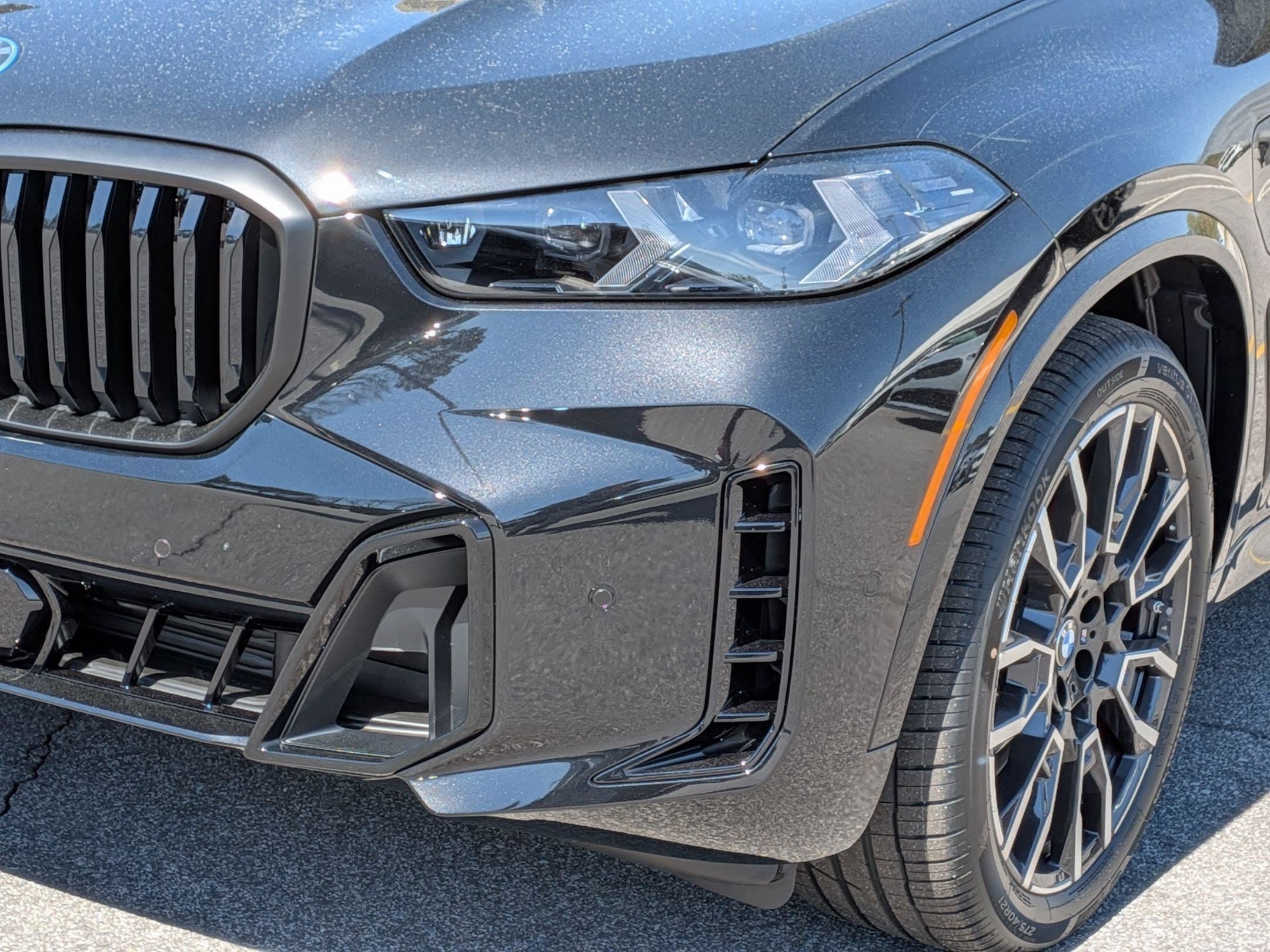 New 2026 BMW X5 xDrive50e w/ M Sport Package AWD/4WD image 9