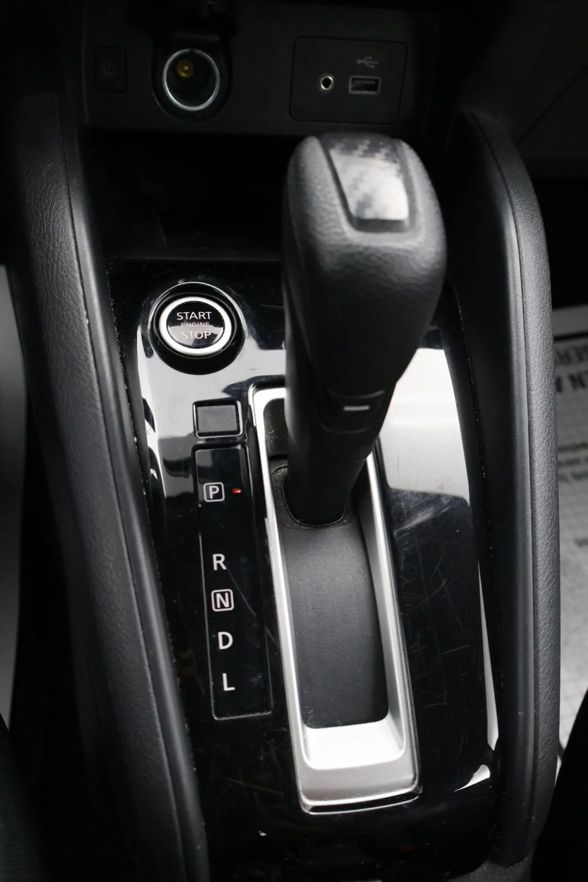 Used 2024 Nissan Versa SV FWD image 29