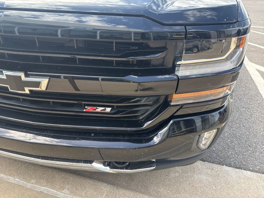 Used 2017 Chevrolet Silverado 1500 LT w/ All Star Edition image 3