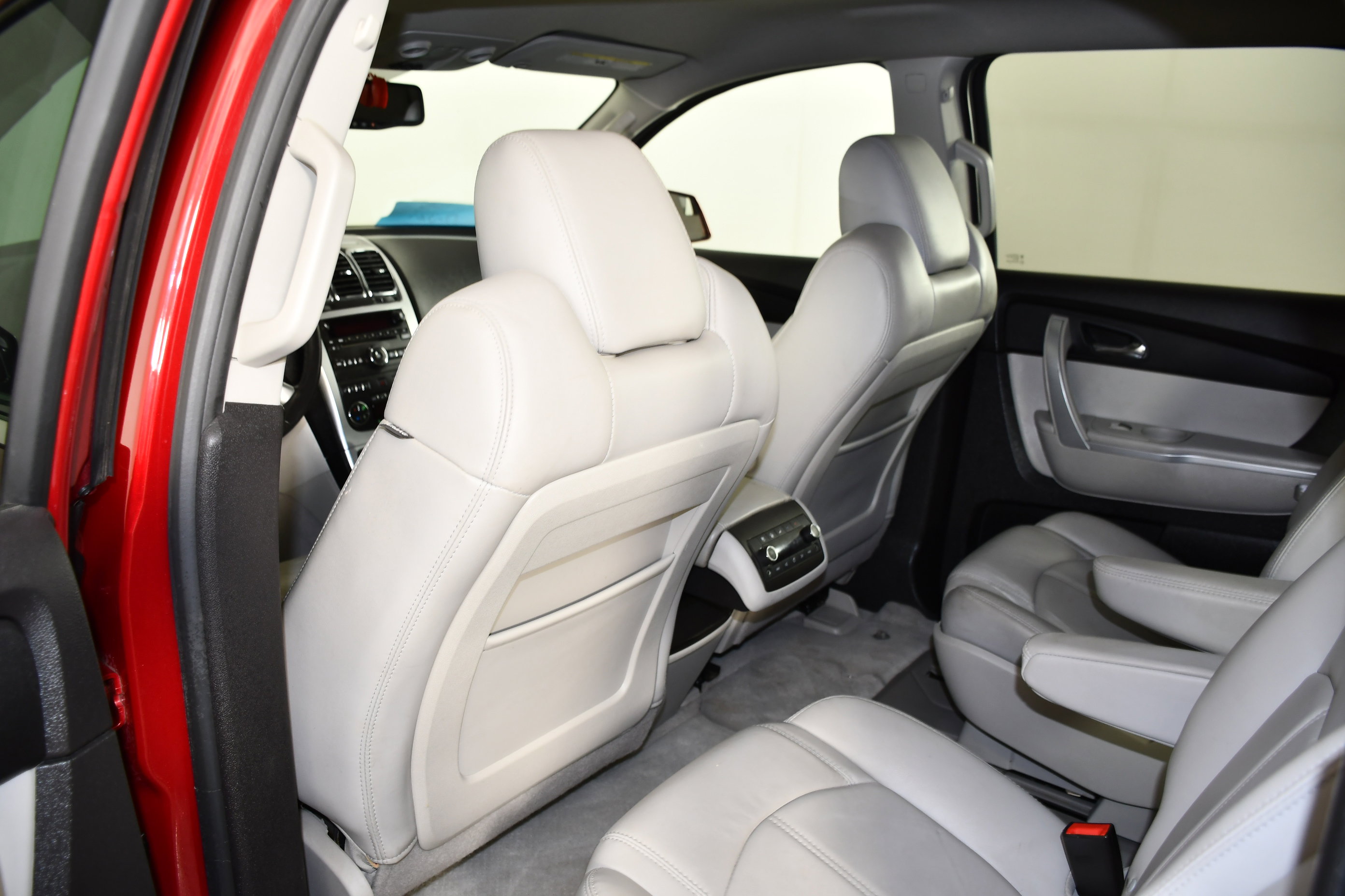 Used 2012 GMC Acadia SLT AWD/4WD image 43