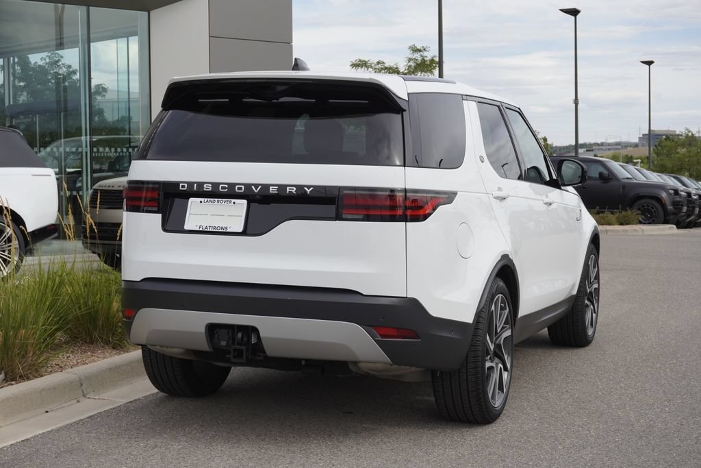 Used 2025 Land Rover Discovery S AWD/4WD image 2