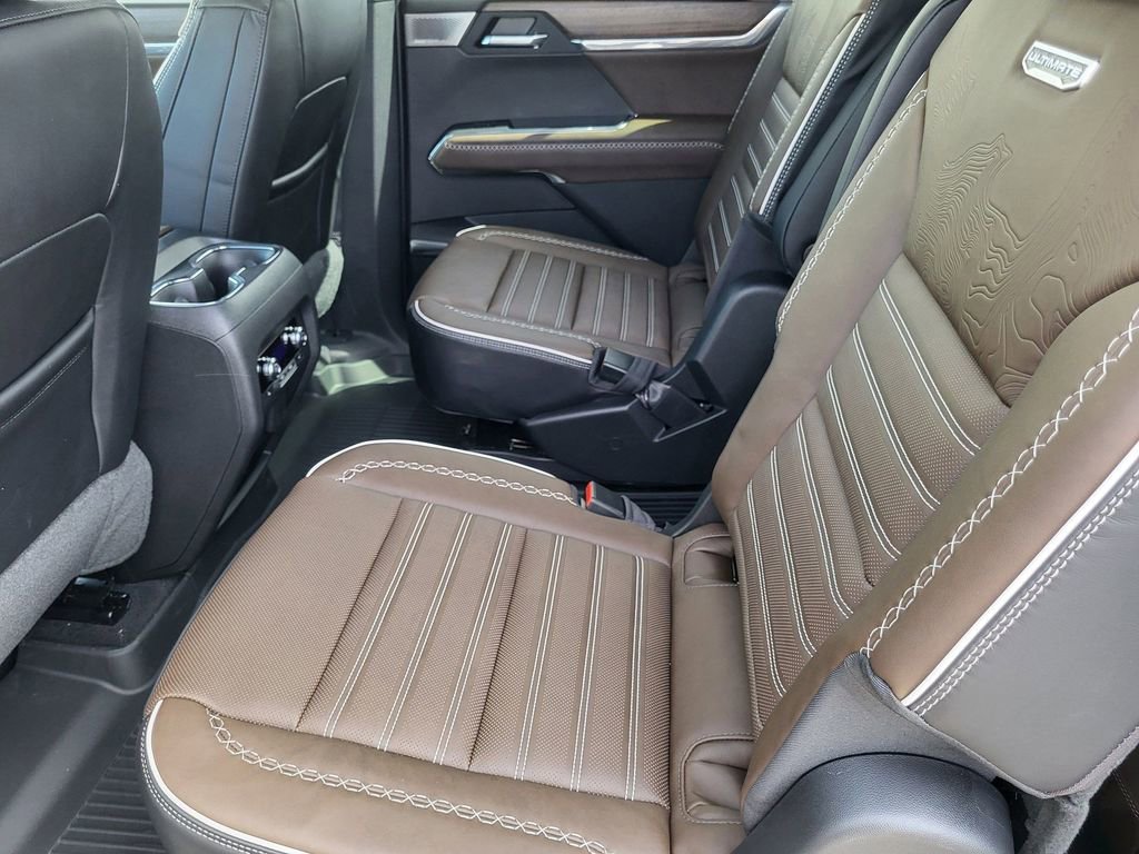New 2026 GMC Acadia Denali Ultimate w/ LPO, Floor Liner Package AWD/4WD image 23