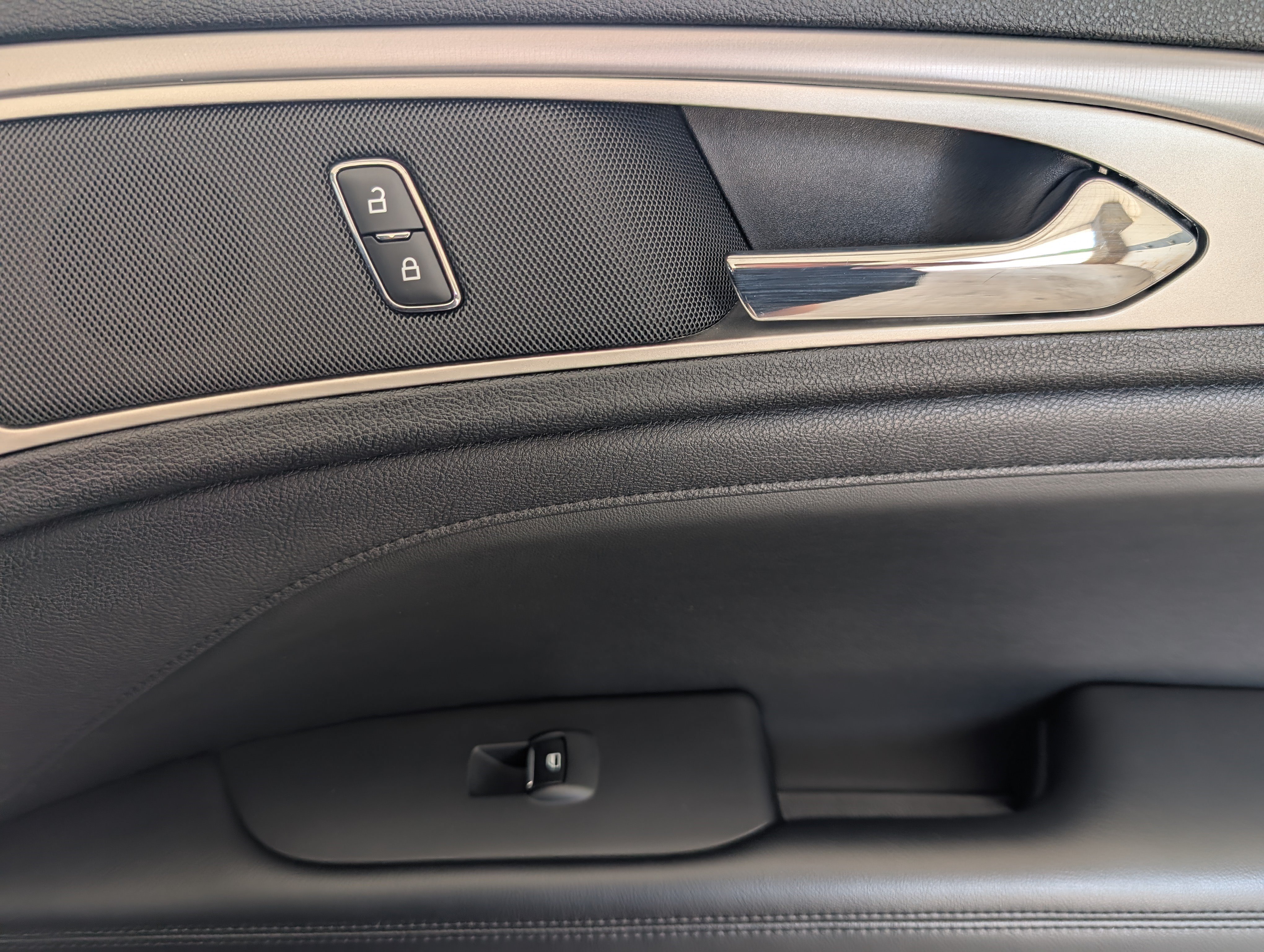 Used 2019 Lincoln MKZ Premiere FWD image 21