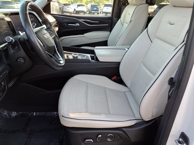 Used 2021 Cadillac Escalade Sport w/ Driver Assist Tech Package AWD/4WD image 6