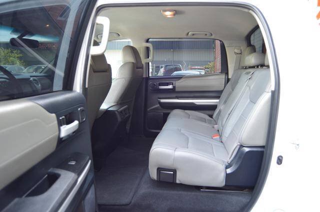 Used 2016 Toyota Tundra Limited w/ Limited Premium Package AWD/4WD image 14