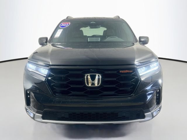 Used 2023 Honda Pilot TrailSport image 3