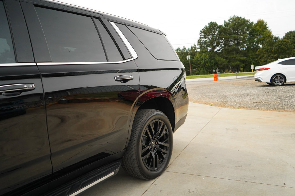 Used 2025 Chevrolet Tahoe Premier AWD/4WD image 23