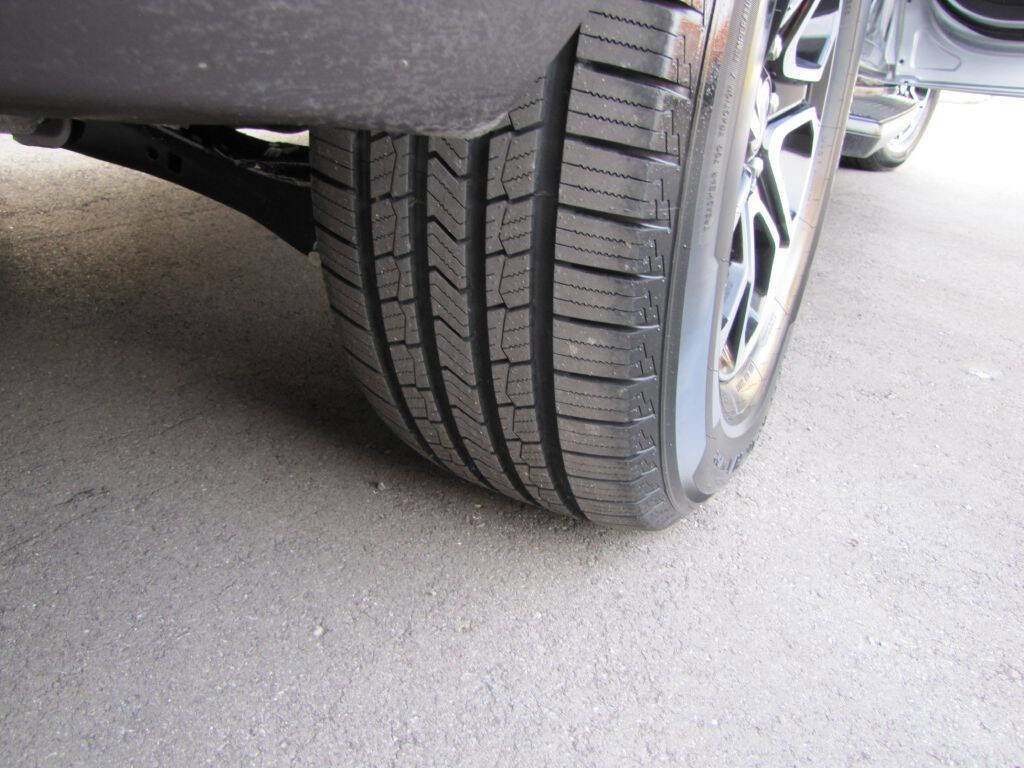 Used 2024 Ford Expedition Max XLT image 29