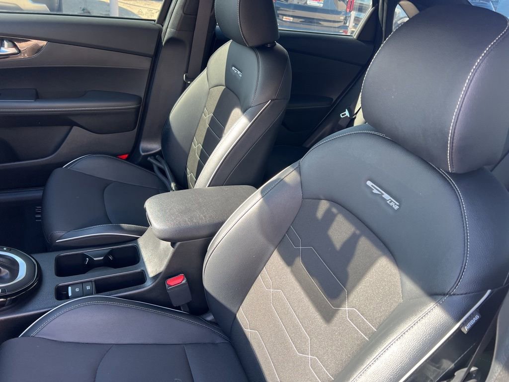 Certified 2024 Kia Forte GT-Line image 5