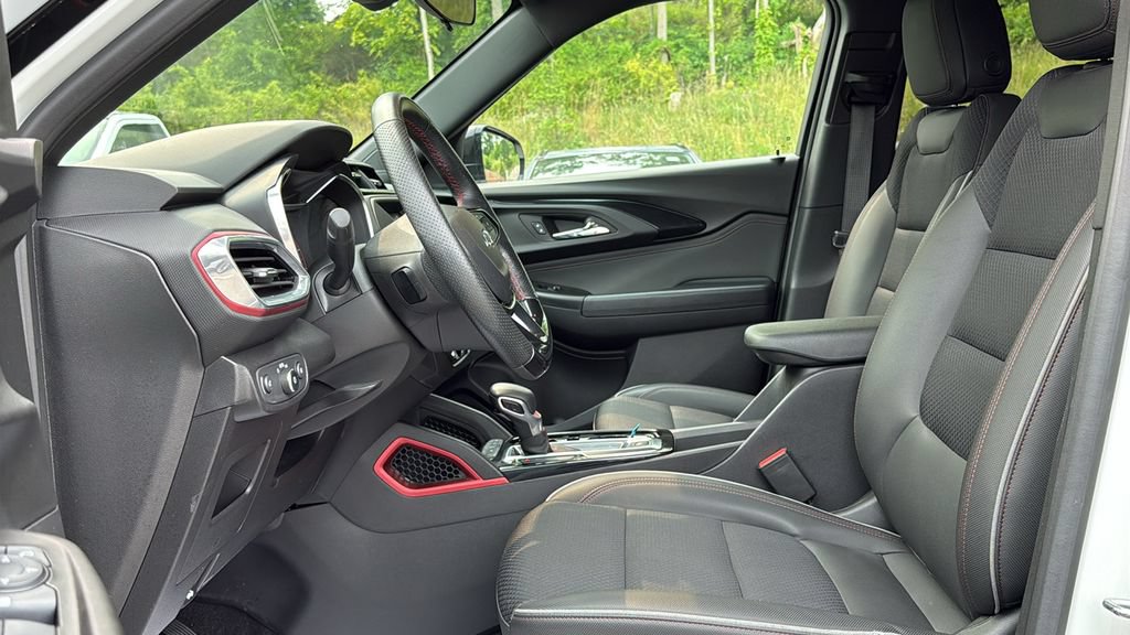 Used 2023 Chevrolet TrailBlazer RS AWD/4WD image 10