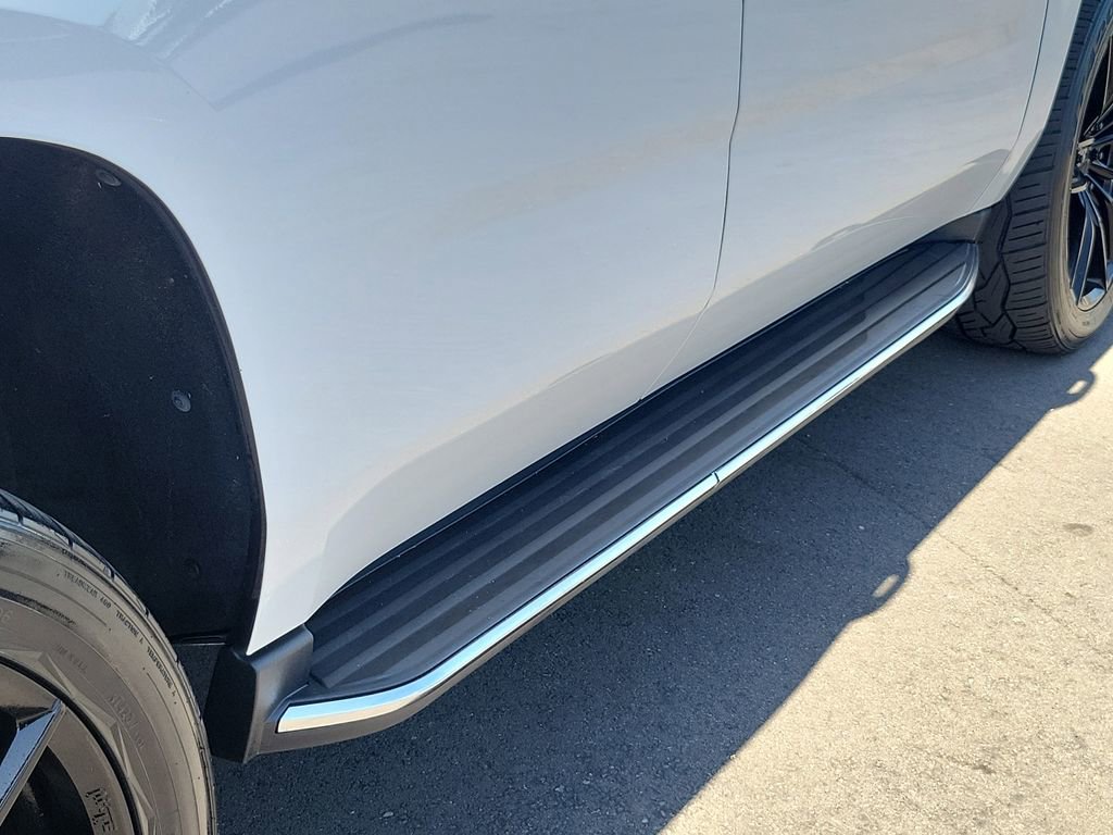 Used 2016 GMC Yukon SLT image 33