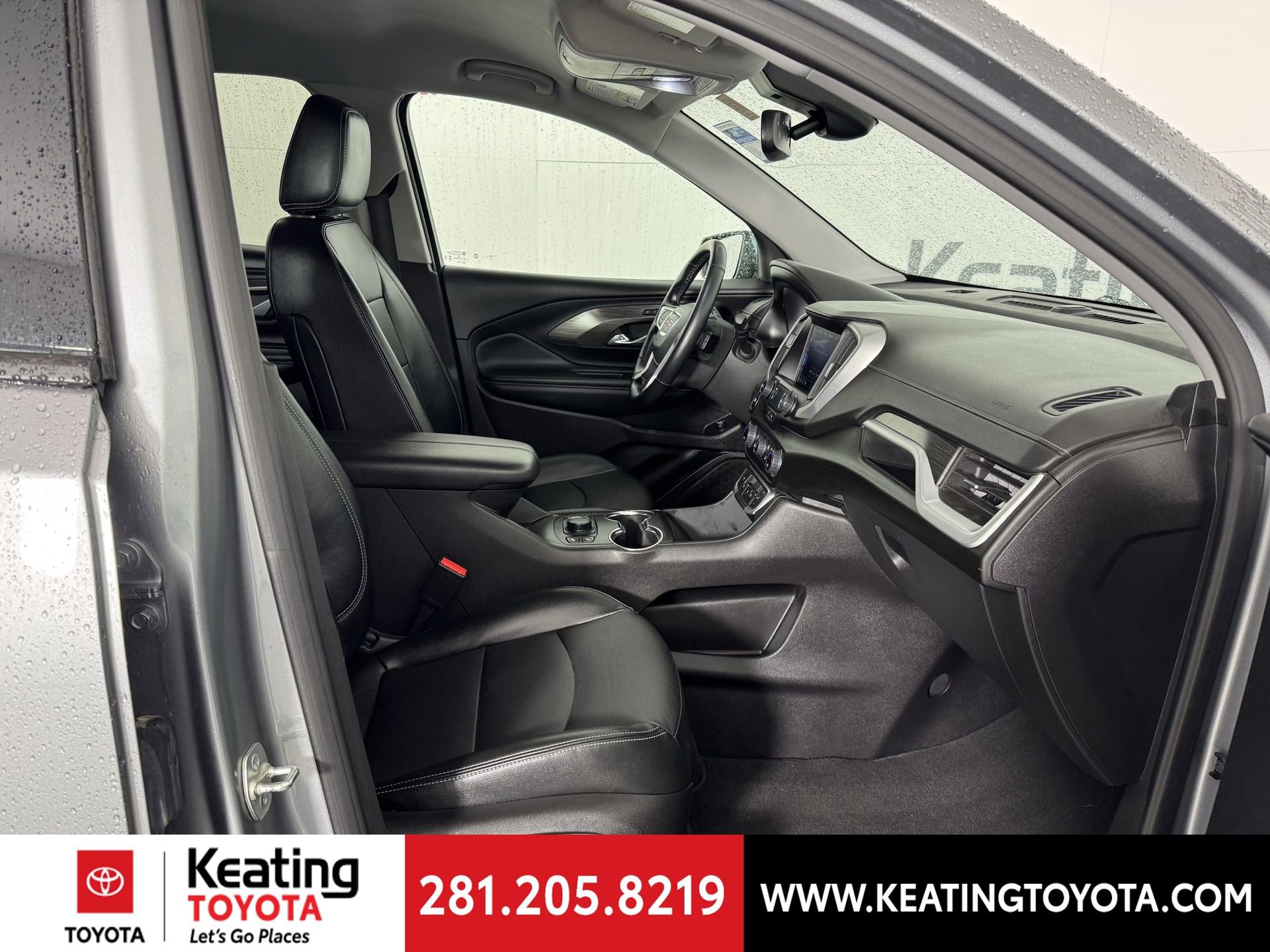 Used 2024 GMC Terrain SLT image 19