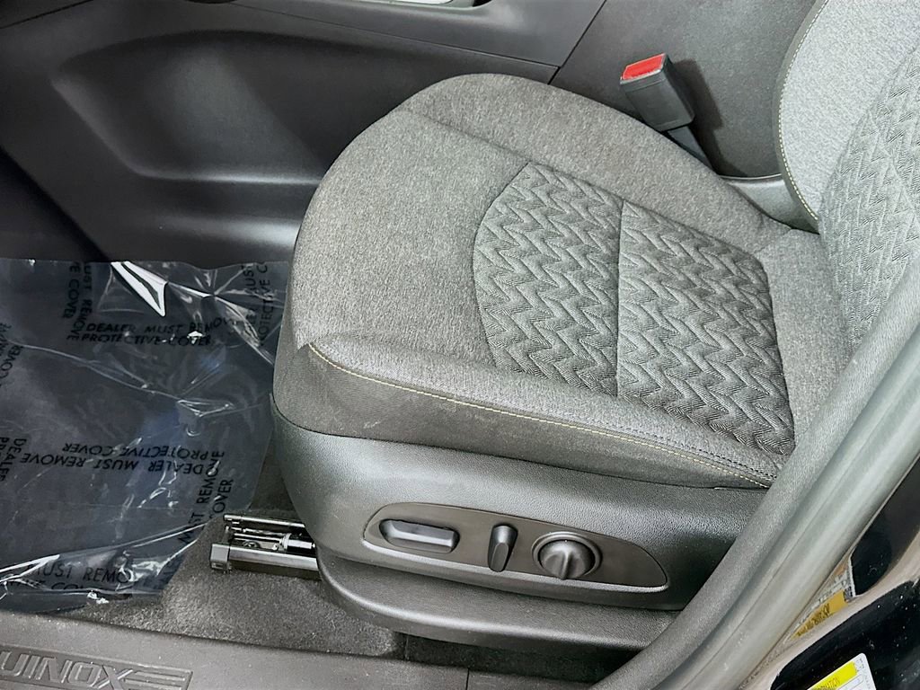 Used 2024 Chevrolet Equinox LT w/ LPO, Floor Liner Package FWD image 28