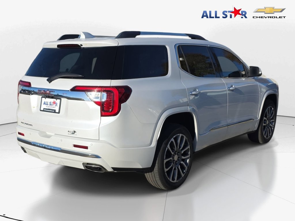 Used 2021 GMC Acadia Denali w/ Denali Technology Package FWD image 3
