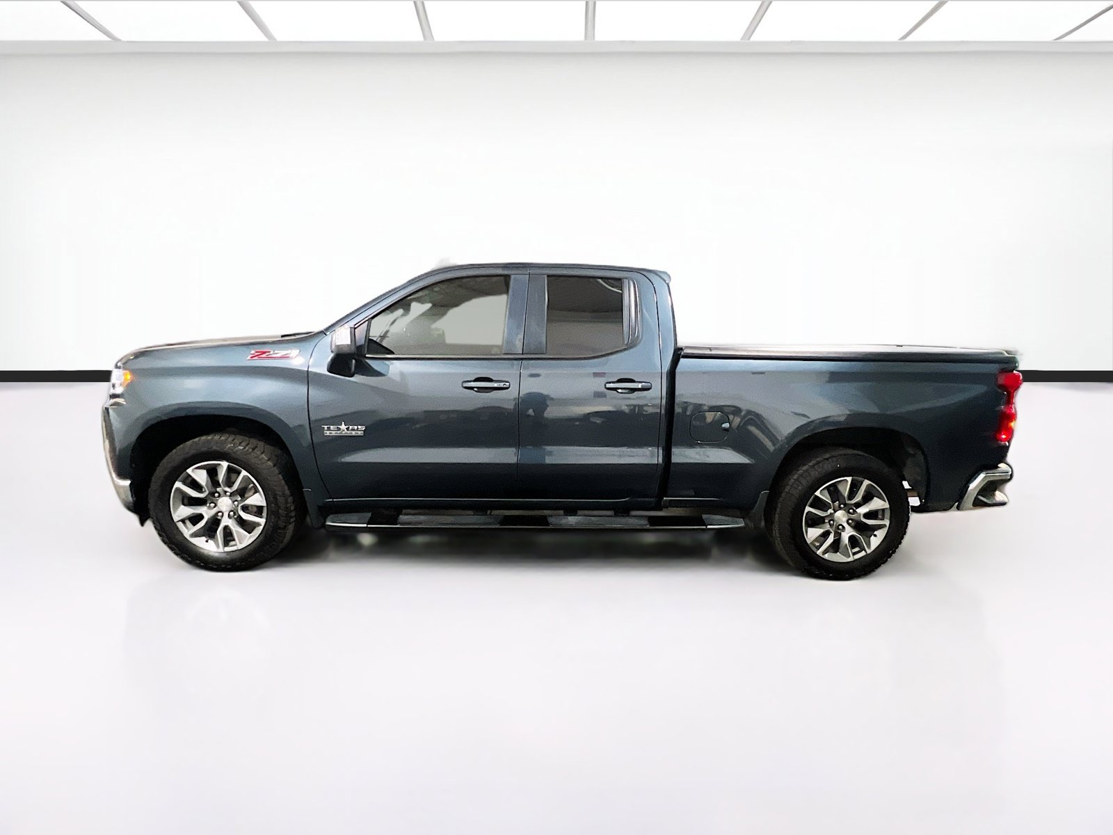 Used 2019 Chevrolet Silverado 1500 LT w/ Texas Edition AWD/4WD image 21