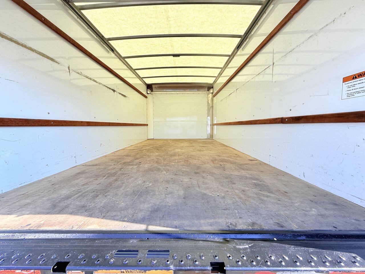 Used 2021 GMC Savana 3500 Extended RWD image 10