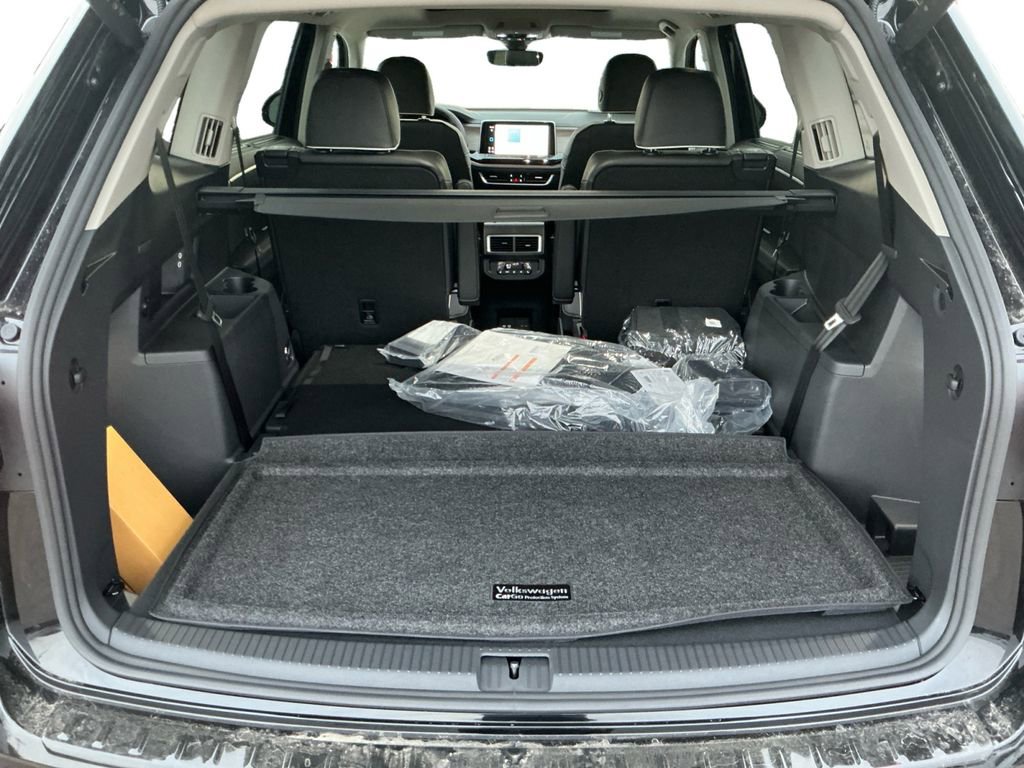 New 2026 Volkswagen Atlas SEL Premium R-Line image 19