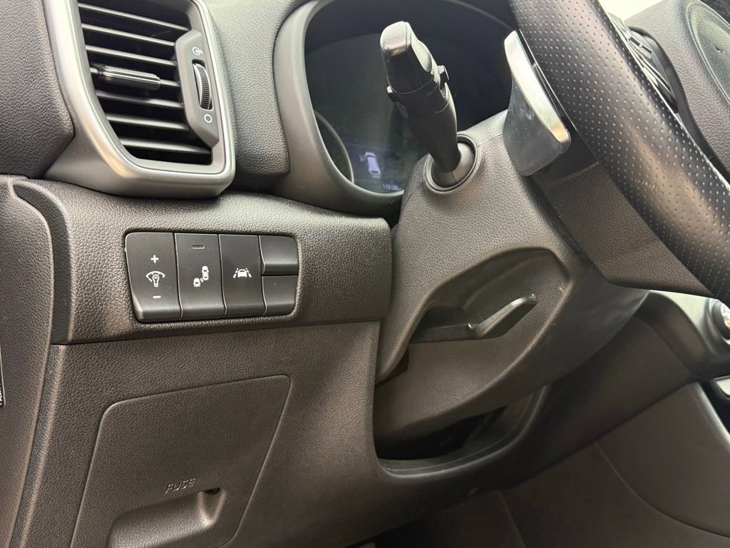 Used 2020 Kia Sportage S AWD/4WD image 24
