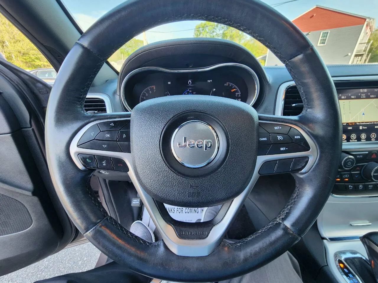 Used 2018 Jeep Grand Cherokee Limited AWD/4WD image 22