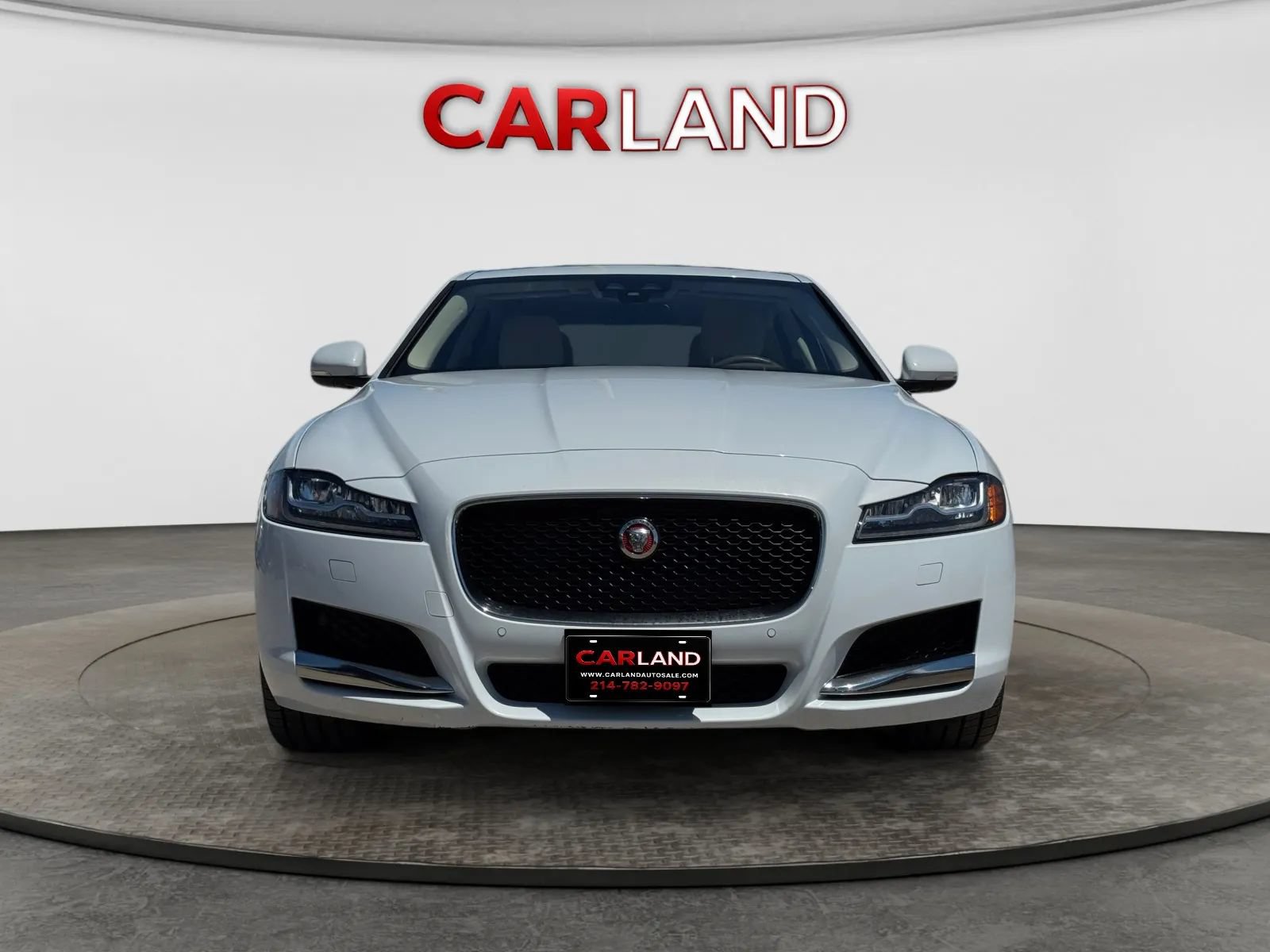 Used 2016 Jaguar XF Premium AWD/4WD image 9