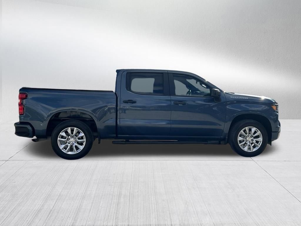 Used 2024 Chevrolet Silverado 1500 Custom image 4