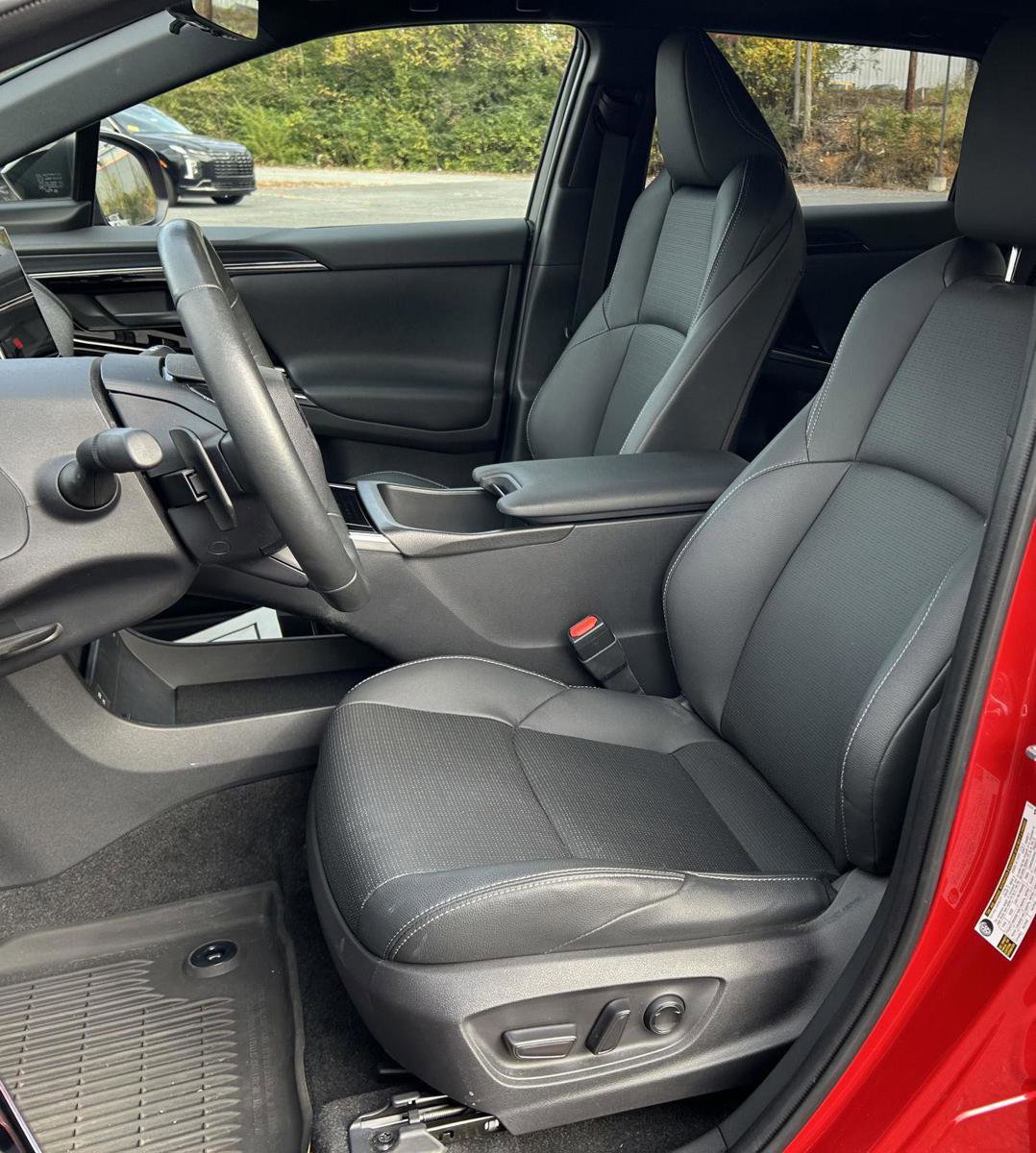 Used 2023 Subaru Solterra AWD image 13