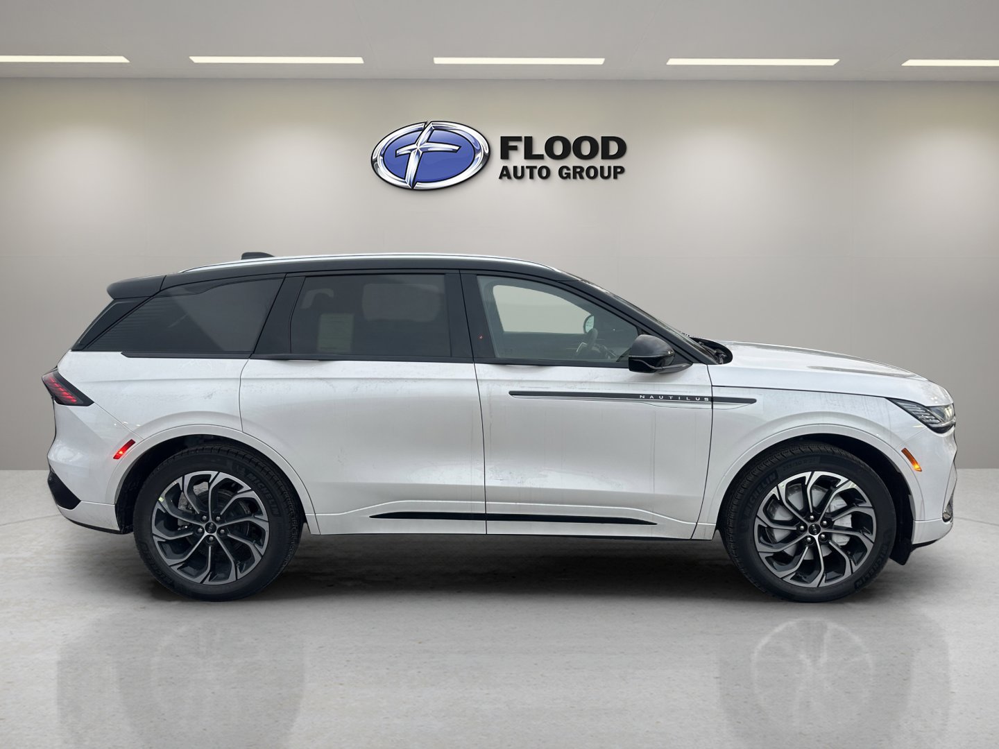 New 2026 Lincoln Nautilus Reserve image 4