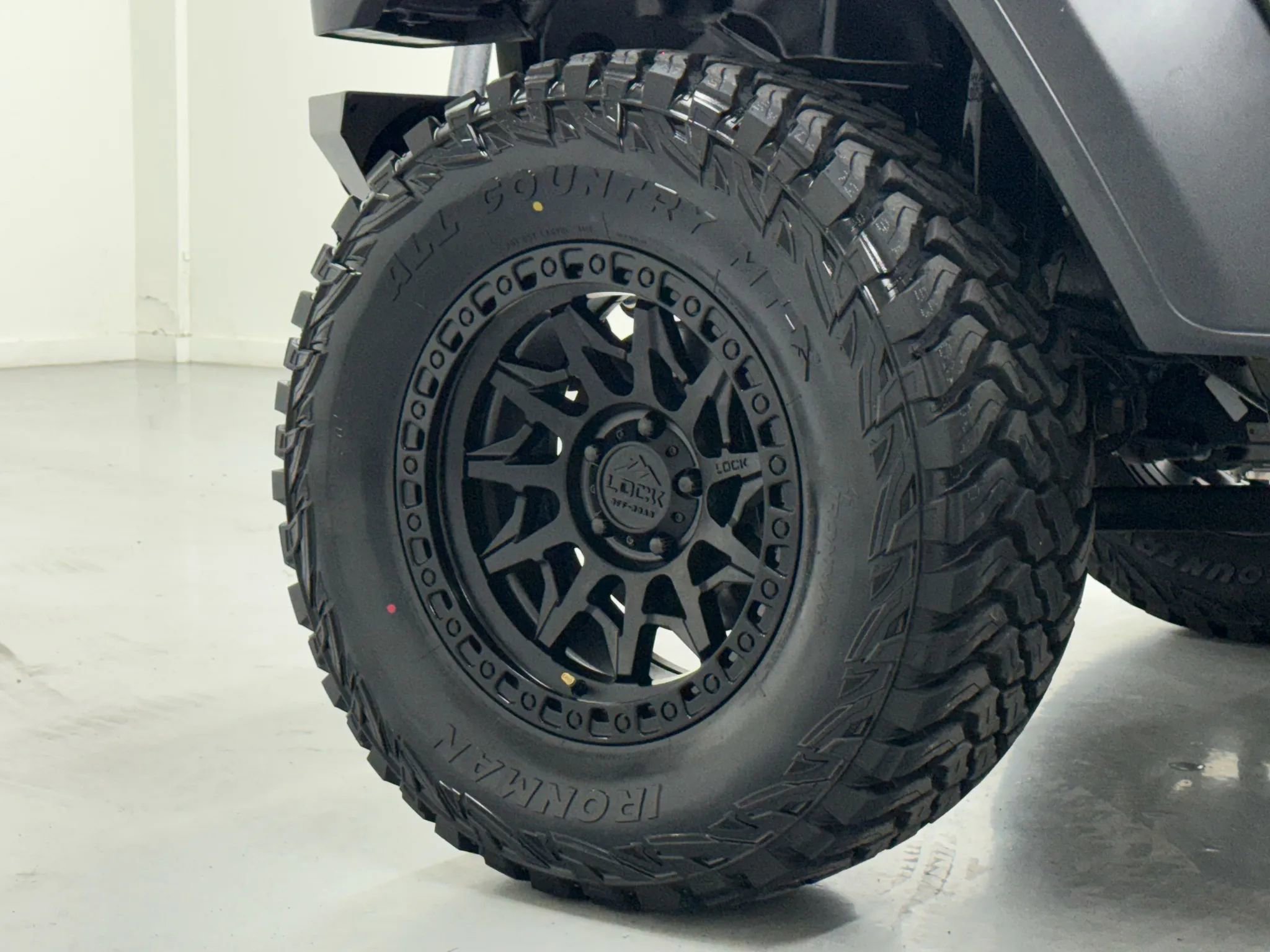 Used 2024 Jeep Wrangler Unlimited Sport image 52