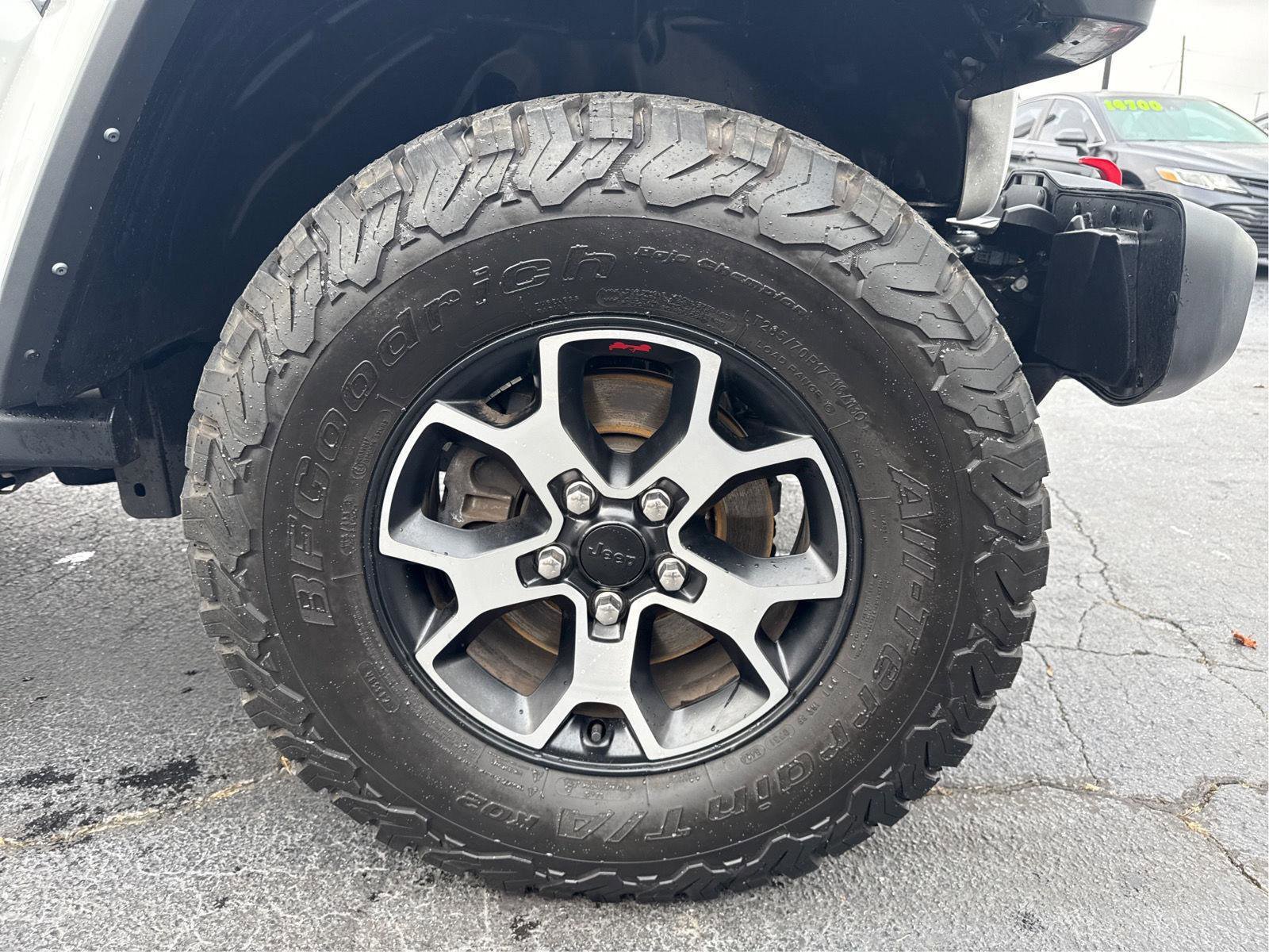 Used 2023 Jeep Wrangler Unlimited Rubicon w/ Cold Weather Group image 40