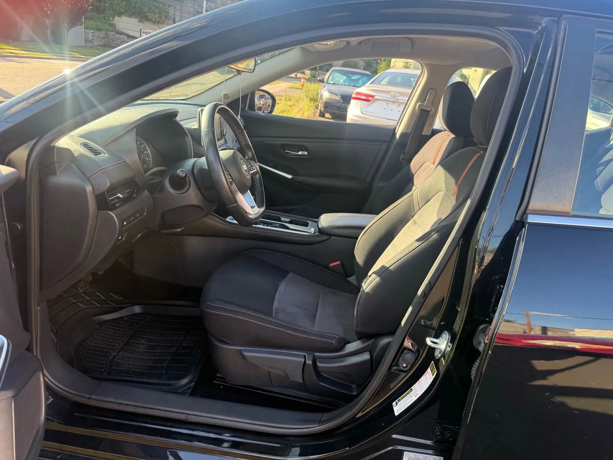 Used 2020 Nissan Sentra SR w/ Trunk Package image 24