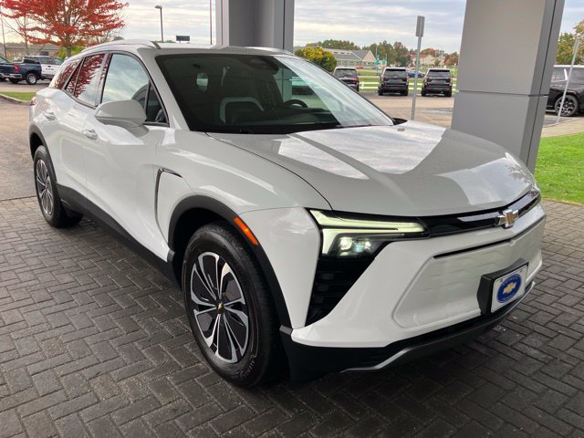 Used 2024 Chevrolet Blazer EV LT AWD/4WD image 5
