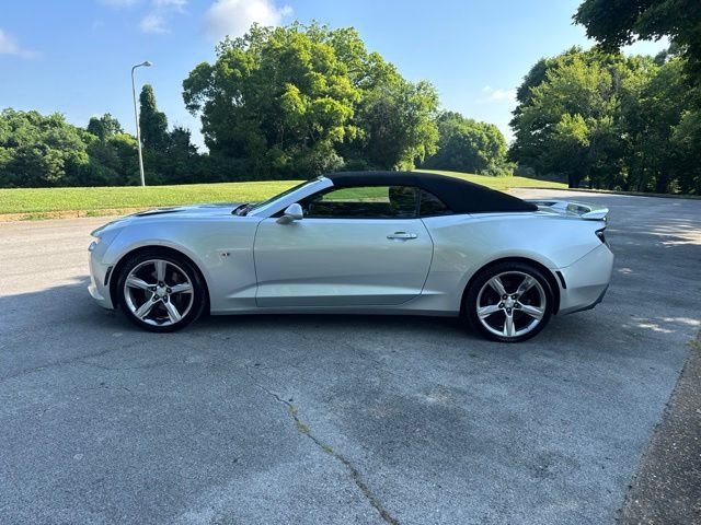 Used 2017 Chevrolet Camaro SS RWD image 4
