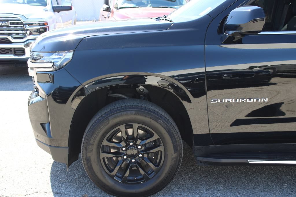 Used 2024 Chevrolet Suburban LS w/ Driver Alert Package RWD image 7