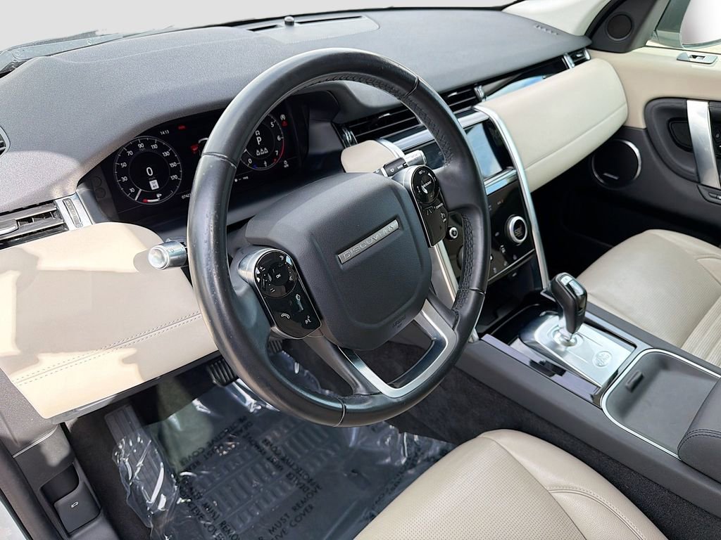 Used 2020 Land Rover Discovery Sport SE image 26
