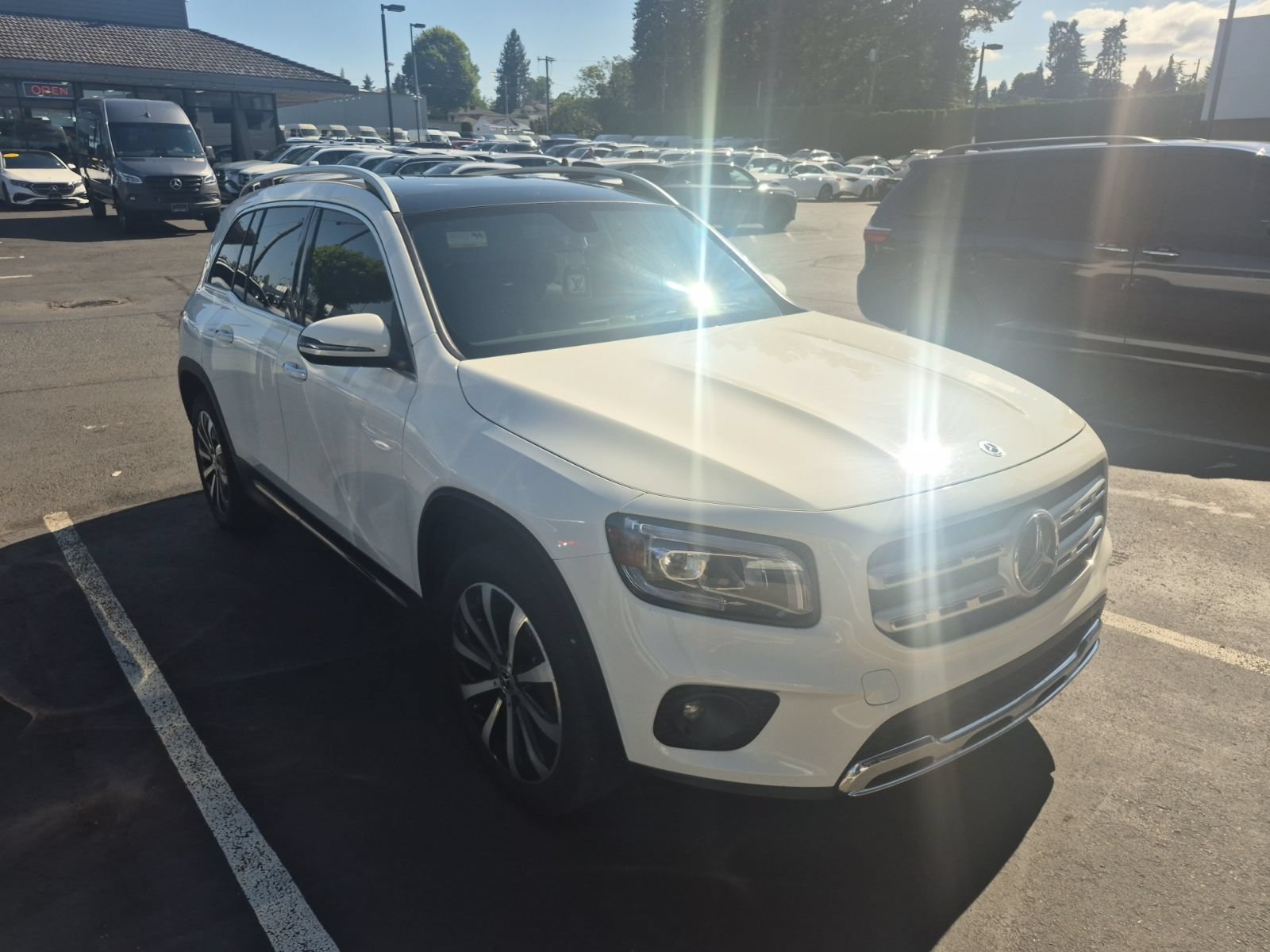 Certified 2021 Mercedes-Benz GLB 250 4MATIC image 6