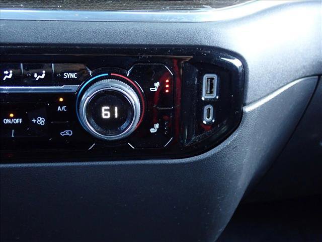 Used 2022 Chevrolet Silverado 1500 LT AWD/4WD image 18