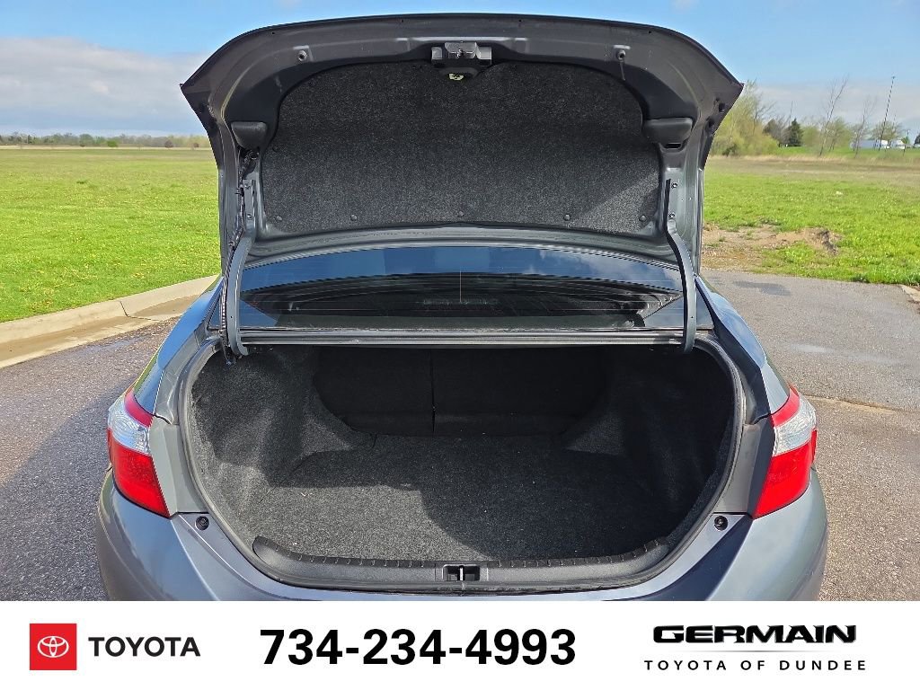 Used 2014 Toyota Corolla LE FWD image 21