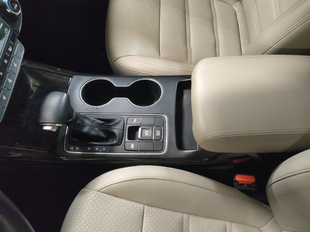 Used 2019 Kia Sorento EX w/ EX Touring Package FWD image 26