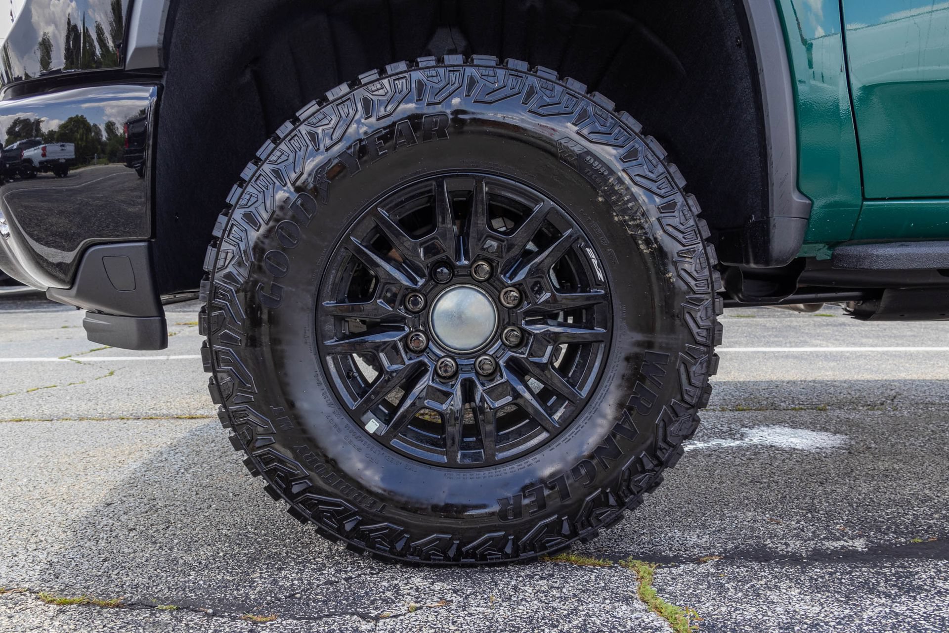 New 2026 Chevrolet Silverado 2500 ZR2 w/ LPO, Dark Essentials Package AWD/4WD image 46