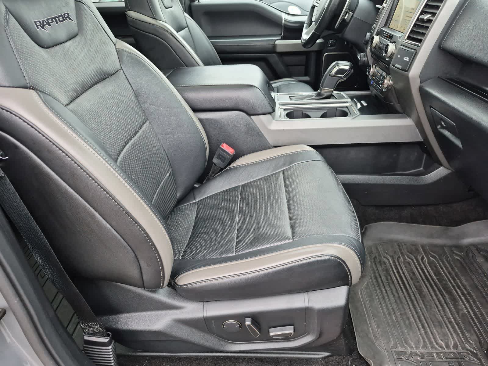 Used 2018 Ford F150 Raptor w/ Equipment Group 802A Luxury AWD/4WD image 23