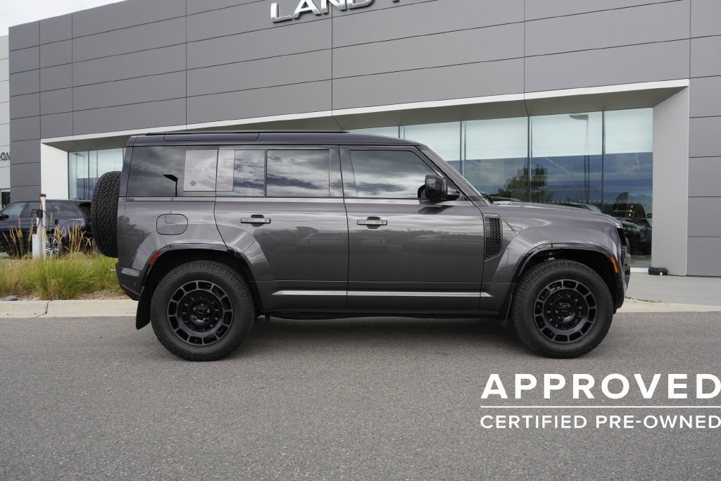 Used 2026 Land Rover Defender 110 OCTA AWD/4WD image 7