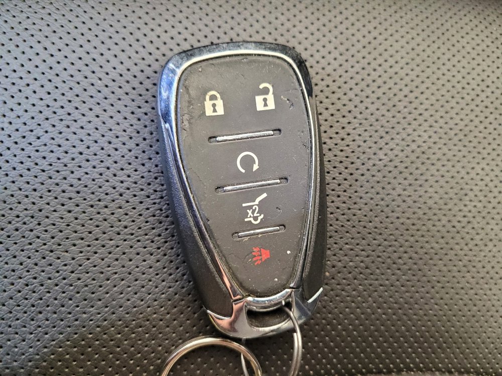 Used 2020 Chevrolet Equinox Premier image 32