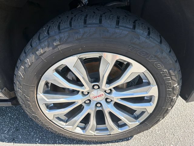 Used 2024 GMC Yukon Denali AWD/4WD image 12