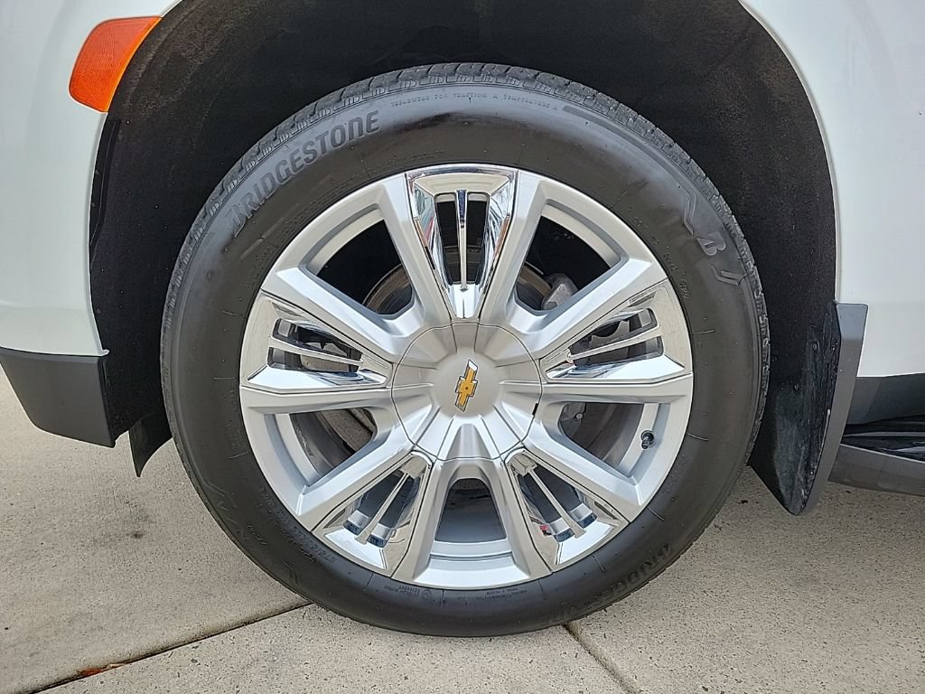 Used 2023 Chevrolet Tahoe High Country AWD/4WD image 10